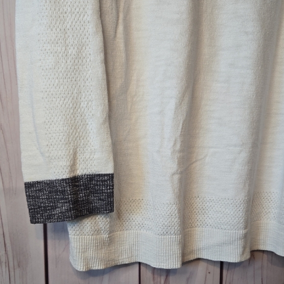 Talbots White and Gray Women's Sweater Size XL - Picture 4 of 7